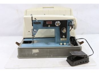Vintage Visetti Super De Luxe Zig Zag Sewing Machine