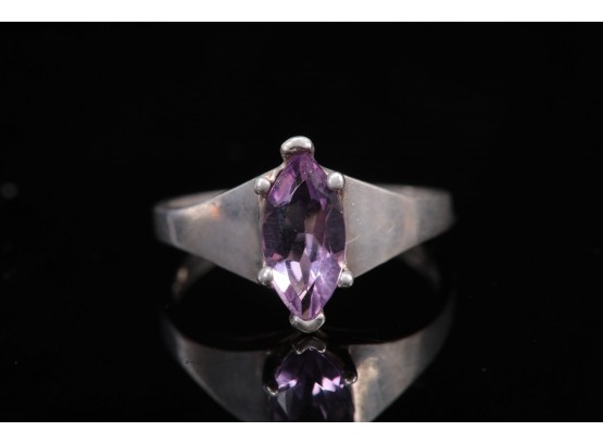 Sterling Silver And Amethyst Ladies Ring