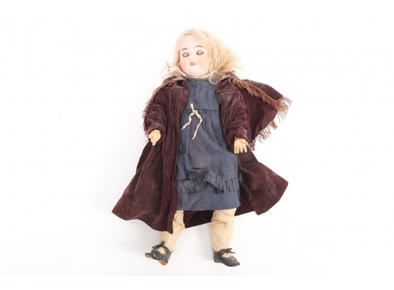 21' 1800 Queen Louise Doll