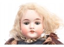 21' 1800 Queen Louise Doll