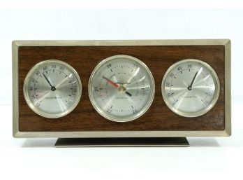 Vintage Airguide Barometer, Temp & Humidity Gauge  Desktop Station