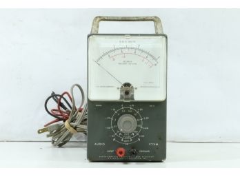 Vintage AV-3 HEATH KIT A.C Decibels Vacuum Tube Voltmeter