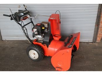 Ariens Deluxe ST28LE (28') 254cc Two-Stage Snow Blower (2015 Model)
