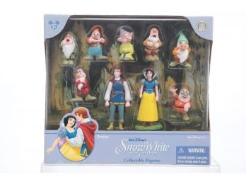 Snow White Collectible Figure Set Factory Sealed