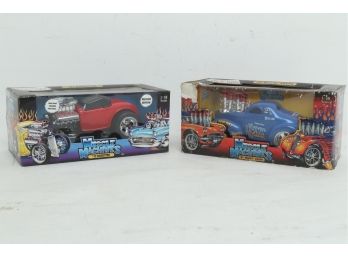 2 Muscle Machines 1:18 Scale Die Cast Models: '32 Roadster & '41 Willy's Coupe