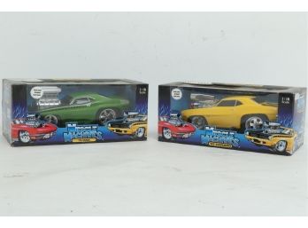 2 Muscle Machines 1:18 Scale Die Cast Models: '69 Camaro & '70 Cuda