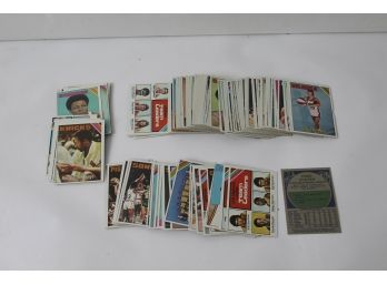 1975 Topps Baseball Cards Lot