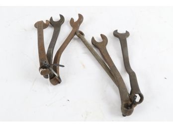 6 Wrenches - Opened And Closed Ent