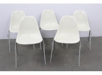 Group Of 5 Herman Miller  Cream Colored Fiberglass  Shell  Chairs