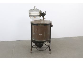 Antique EASY Vacuum Electric  Washer - Model M