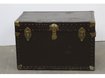 Steiger Brown Wood Trunk With Leather Handles