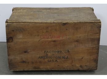 Vintage Dupont Shipping Crate  Arlington NJ - Factory - On Wheels