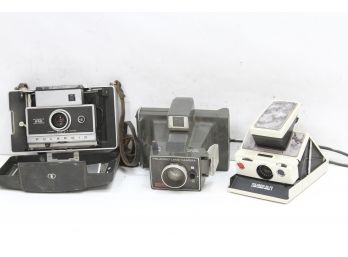 Polaroid Land Camera Lot, SX-70 - 2 , Land Camera 250 And Square Shooter