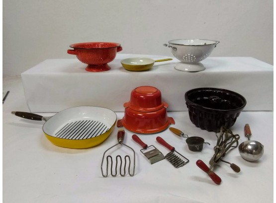Kitchen Lot Enamelware & Vintage Kitchen Tools