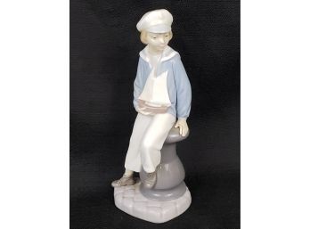 Lladro Figurine 4810  Boy Woth Sail Boat
