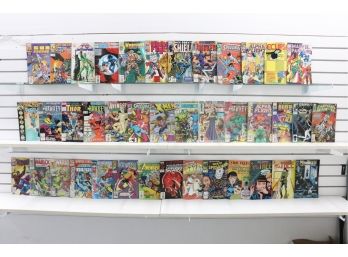 Huge Lot Of Vintage Comics Includes Thor, X-men, Hawkeye, Avengers, Ghostrider & More