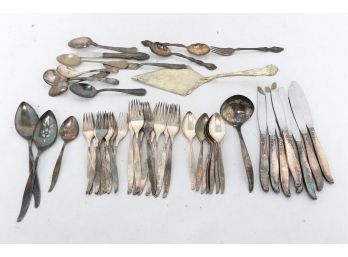 Lot Of Oneida Mid-Century Silverplate Flatware Set For 8 And Other Misc Silverplate Pieces