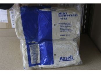 Ansell Nitrilite Silky  93-401 Clean Room Gloves  (1000 Gloves)