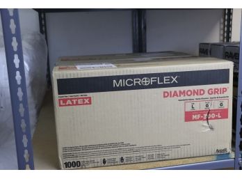 Ansell MICROFLEX® ​Diamond Grip® MF-300-L Exam Gloves   (2000 Gloves)