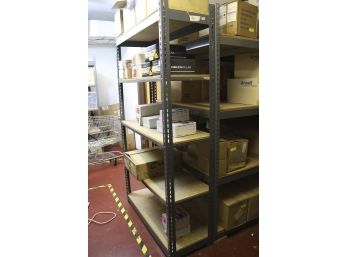 1 Shelving Unit