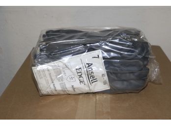 Ansell Edge 40-105 Industrial Gloves (5 Dozen Pairs)