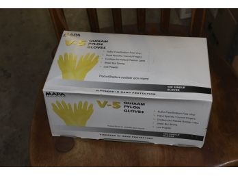 MAPA Pylox V-5 LH PVC Glove, Disposable, 0.005' Thickness, 10-1/2' Length, Yellow