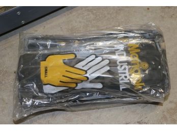Marigold INdustrial Black Heavyweight Natural Rubber Gloves  (Approximately 96 Dozen Pairs)