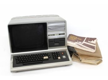 TRS-80 Radio Shack Computer With Manual