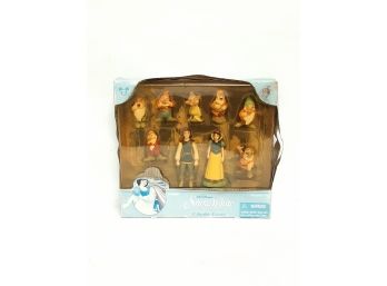 Walt Disney Snow White And The Seven Dwarfs 9 Collectible Figure Set Disneyland NEW