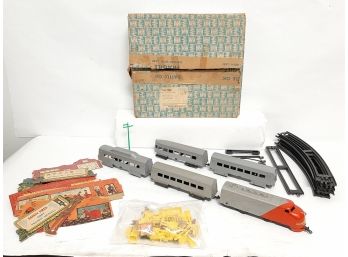 Vintage Battery Operated Model Train Salesman Promotional Set Exc. Cond In Box With Track And Accessories