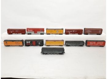 Vintage Lot Of 11 HO Gauge Freight, Box Cars , Hopper Wagon Athearn, Mantua, Model Power