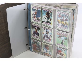 1980 Topps Football Card Set - Complete With Phil Simms RC! - Clean Set