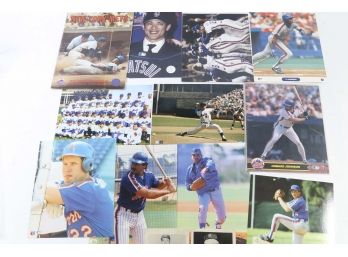 1971 Mets Yearbook Lot With Many Mets 8x10 Photos