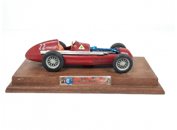Vintage Mebetoys Alfa Romeo 1958-1959 Alfetta World Champion 1950-1951 Model Race Car On Plaque 1:25 Scale