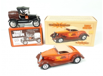 2x ERTL &  CROWN Trust Worthy 1934 Ford Roadster & 1918 Ford Barrel Diecast Car Coin Banks 1:24 & 1:25 Scale