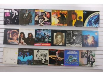 Lot Of Vintage LP 33 Vinyl Record Albums Rod Stewart, David Bowie, Stray Cats, The Moody Blues, Clash & More