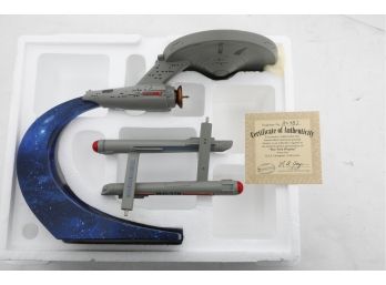STAR TREK Hawthorne Village NCC-1701 U.S.S Enterprise Collection 'star Trek Display' Figurine