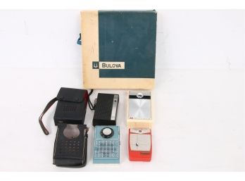 Group Of Vintage Transistor Radios Including Bulova Yeoman And 3 Others From RCA, GE And Fleetwood