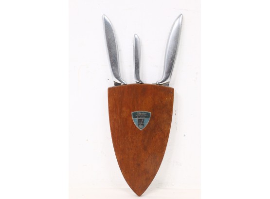Vintage 3 GERBER Knives In Wall Mount Shield Display