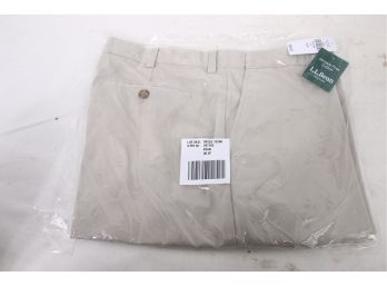 L.L. Bean Chinos Khaki Shorts Wrinkle Free 36W - $44 Retail Value