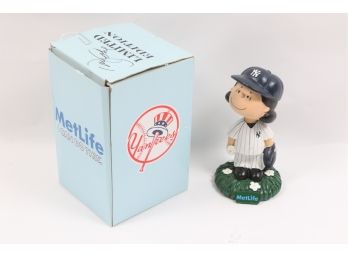 Lucy New York Yankees *Peanuts Series* Bobblehead SGA 9/9/2014 *Box Signed By David Cone*