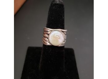 Wide Hefty Sterling Silver Band With Round Mother Of Pearl - Size 7 3/4