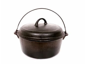 Griswold #8 Lid On Cast Iron Dutch Oven 5qt Handled Pot