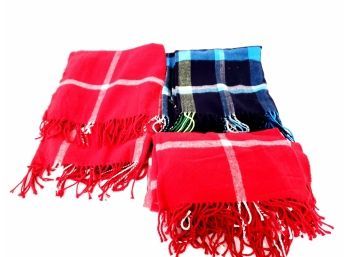 Lot Of 3 Throw Blankets Including 2 Italia Nido Notte And Talbots Shawl Blanket