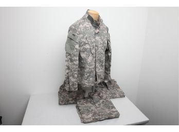 4 Pairs Of Long Sleeve Combat Uniform BDU's In Digital Multi-Cam
