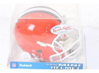 Limited Edition Cleveland Browns Riddell Mini Helmet Revolution Series 343/2002 New