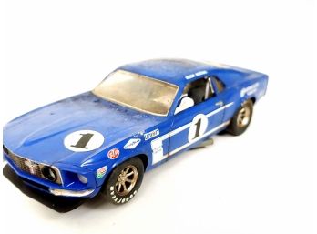 Hornby C2576 Scalextric Ford Boss 302 Mustang 1969 #1 1:32 Slot Car 6'