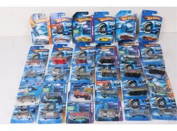 30 Hot Wheels 2006 Collector Cars New