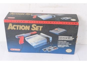 Vintage Boxed Nintendo NES System Complete In Original Box