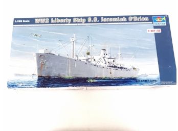 Trumpeter WW2 Liberty Ship S.s. Jeremiah O'Brien Model Scale 1:350 No. 05301